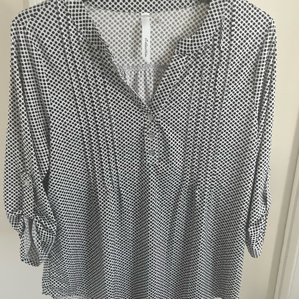 NY Collection Black and White Patterned Blouse